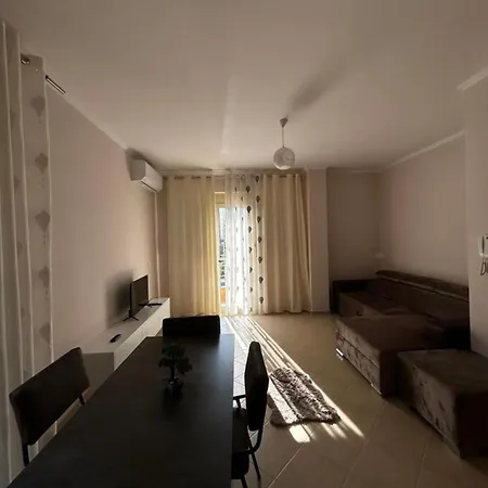 Apartament Vlore Apartment *